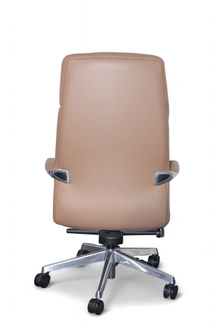 Imported Owner Chair With Arm Reast